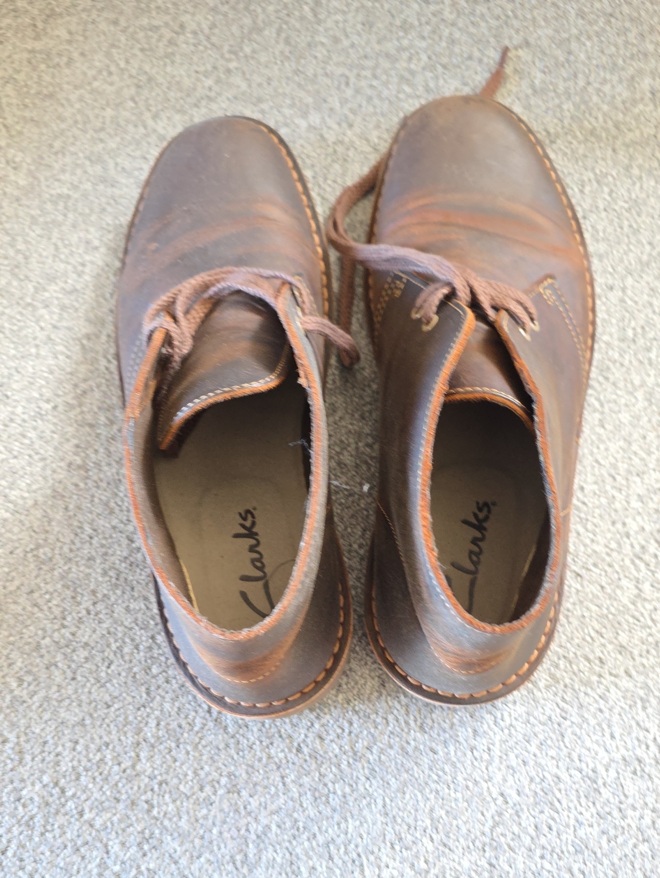Clarks Men’s Brown Leather Chukka Boots